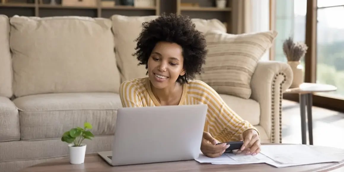 4 Key Differences Between Savings and Checking Accounts Blog Image