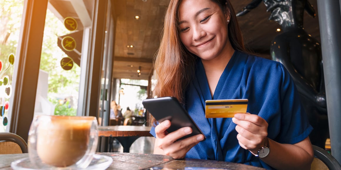 Top 11 Benefits of Using a Debit Card Blog Image