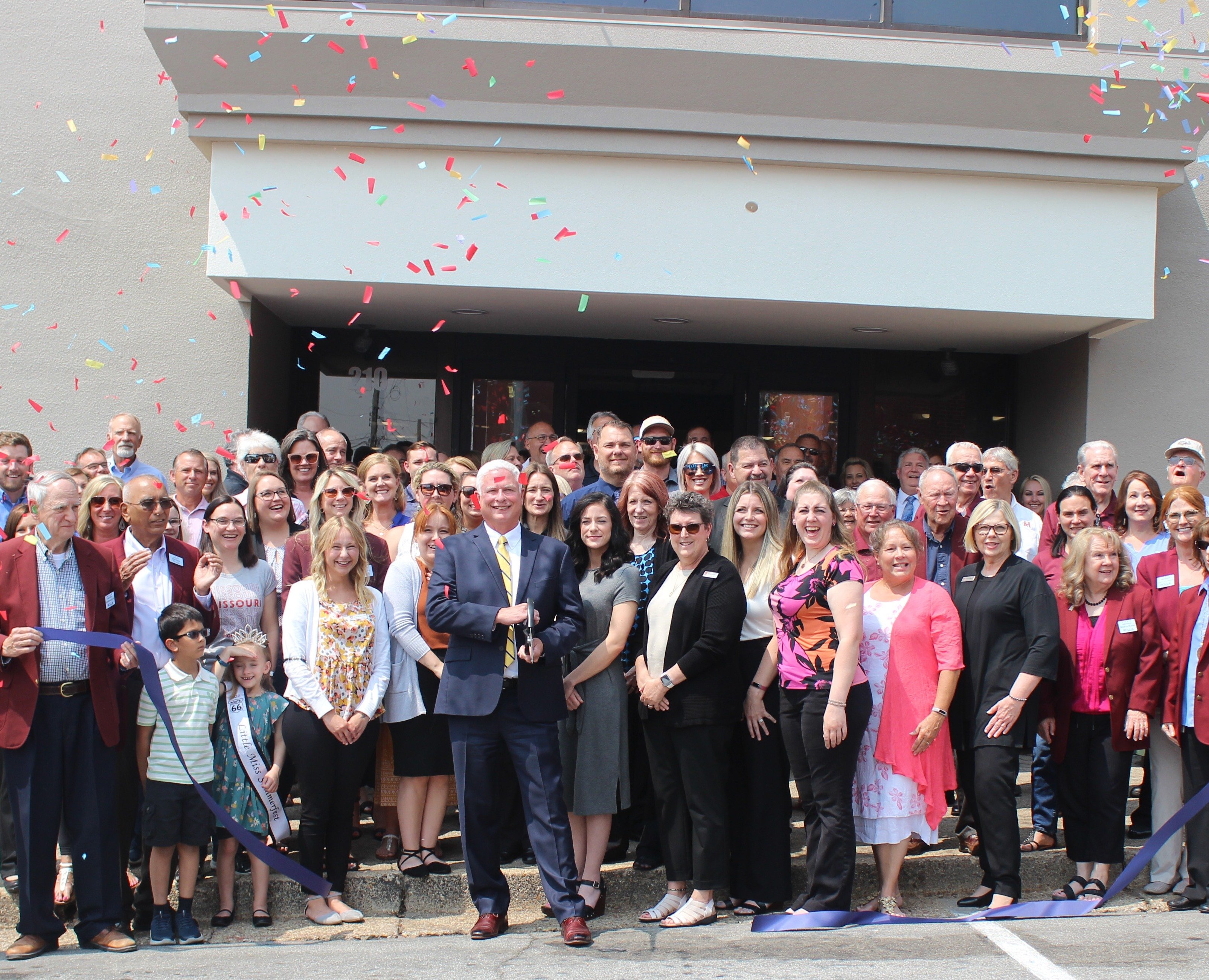 31-RibbonCuttingConfetti