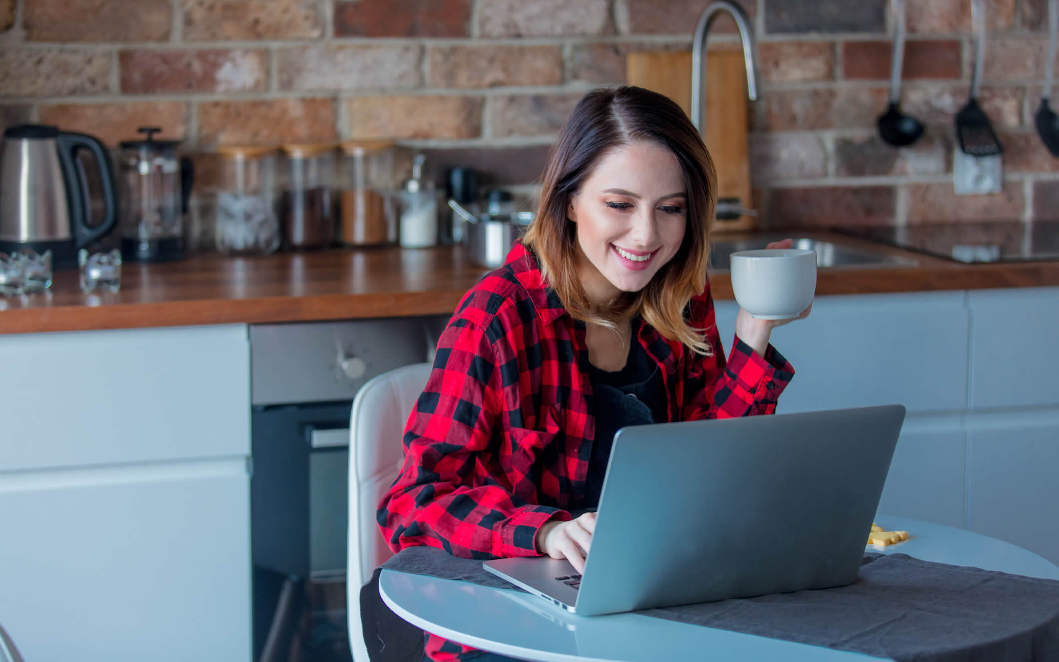 The Difference Between Investing and Saving